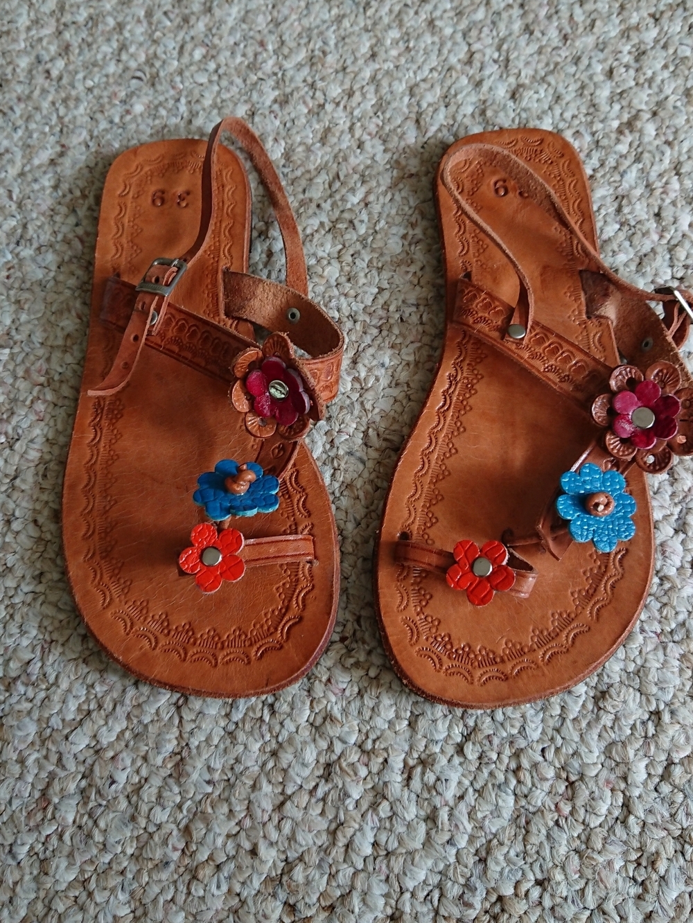 Handcrafted in Honduras Floral Leather Sandals Brown with Flowers size 8
